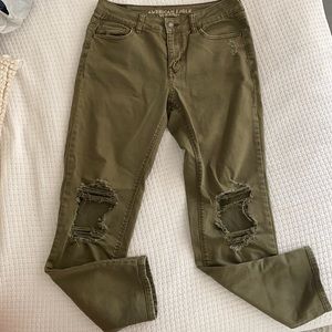 American Eagle, size:4 long, color olive green